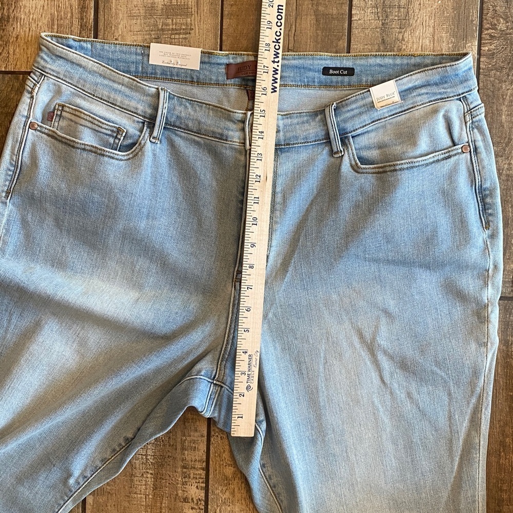 Judy Blue Bootcut Light Blue Boot Cut Leg Jeans 🆕 - Picture 8 of 12
